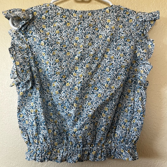 Universal Thread Blue Floral Two Piece Set - Top and Skirt - Picture 6 of 11